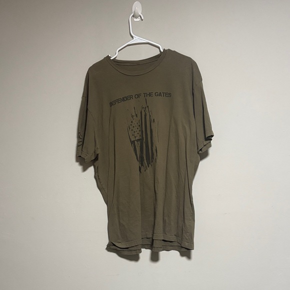 Defender of the Gates Men's Olive T-Shirt - Picture 5 of 6